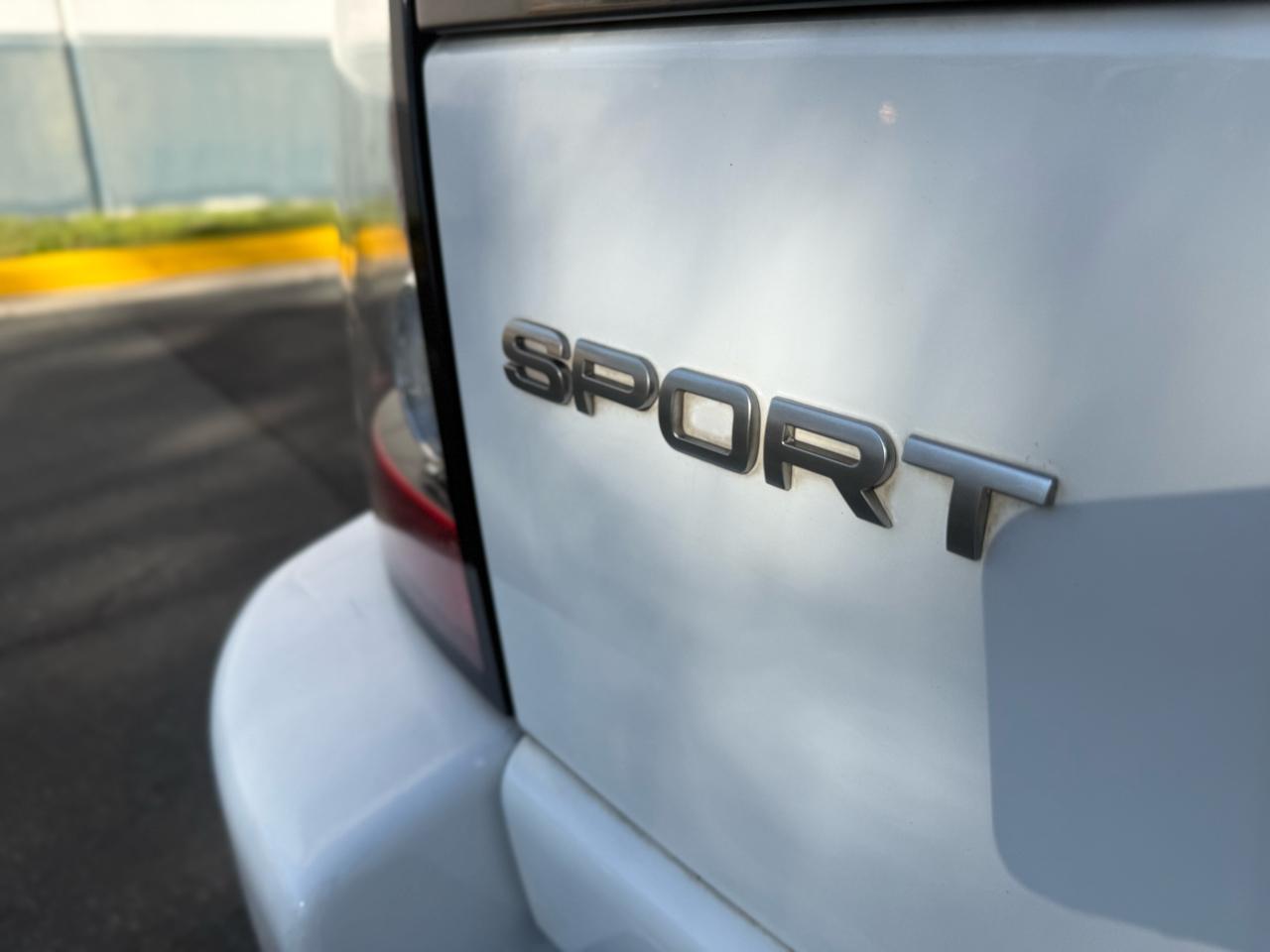 Land Rover Range Rover Sport 4WD 4dr HSE 2013