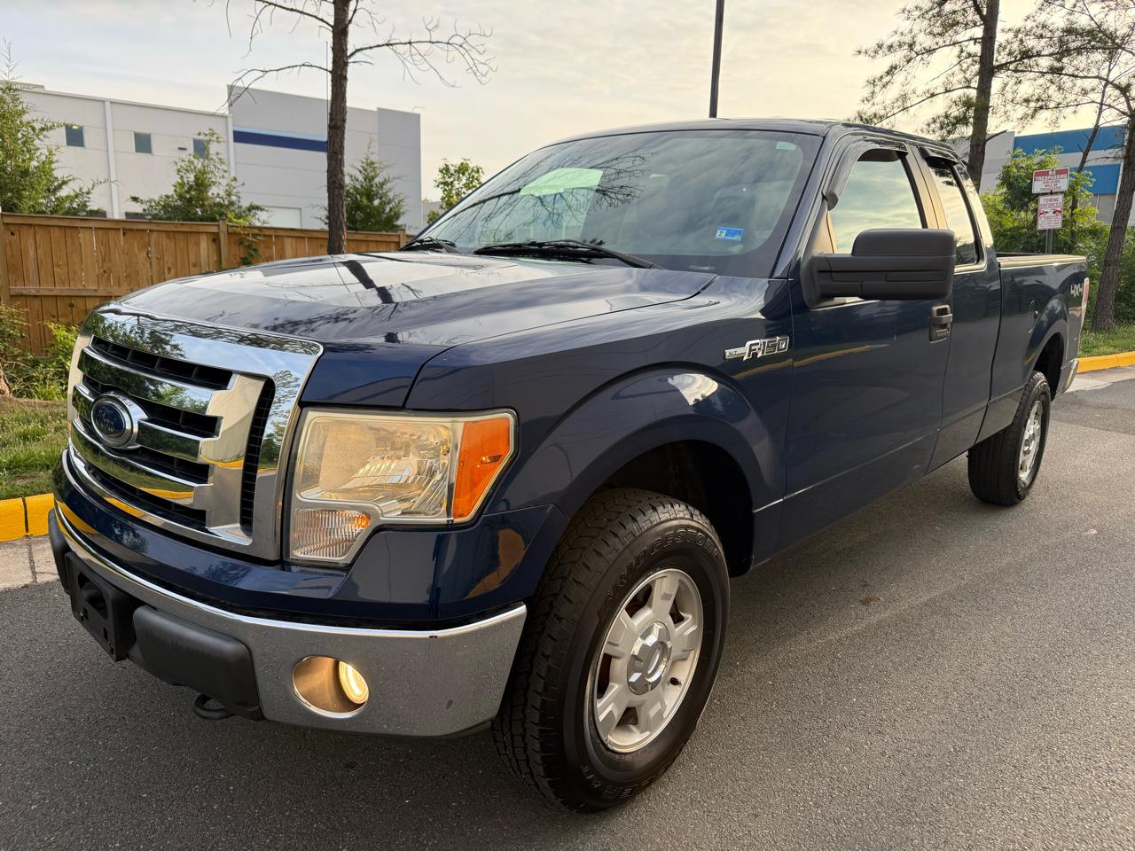 Ford F-150 4WD SuperCab 145" Lariat 2012