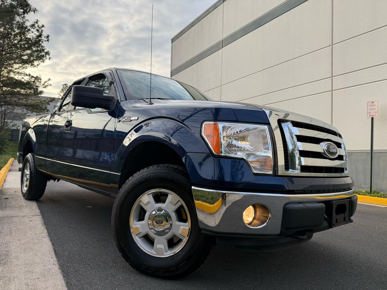 Ford F-150 4WD SuperCab 145" Lariat 2012