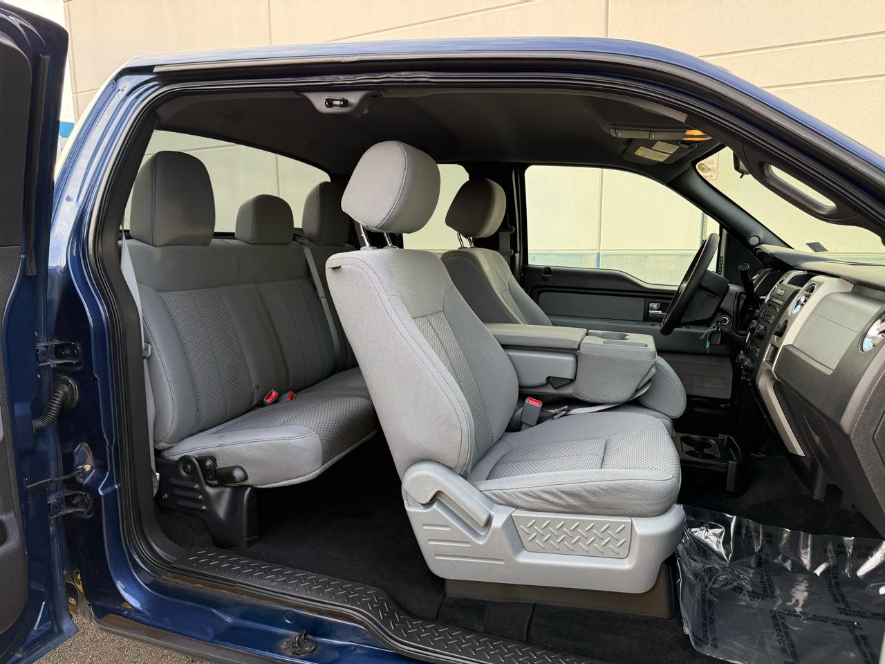Ford F-150 4WD SuperCab 145" Lariat 2012