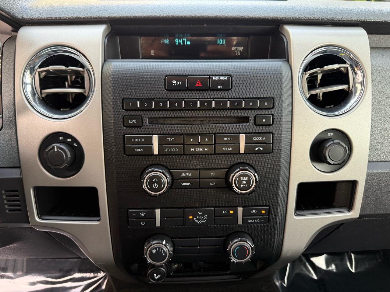 Ford F-150 4WD SuperCab 145" Lariat 2012