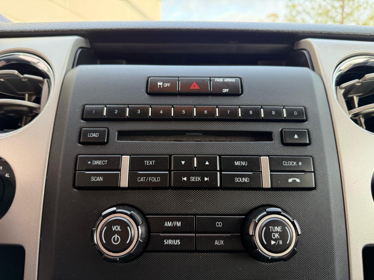 Ford F-150 4WD SuperCab 145" Lariat 2012