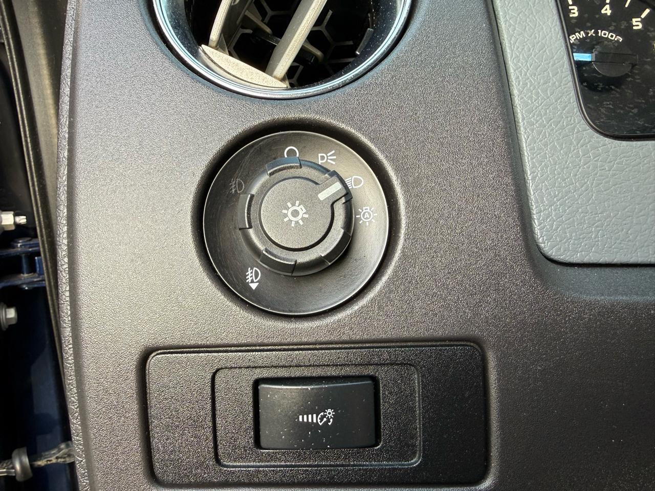 Ford F-150 4WD SuperCab 145" Lariat 2012