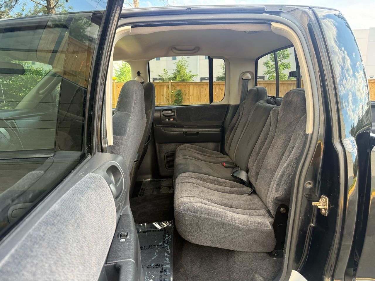 Dodge Dakota 4dr Quad Cab 131" WB 4WD SLT 2004
