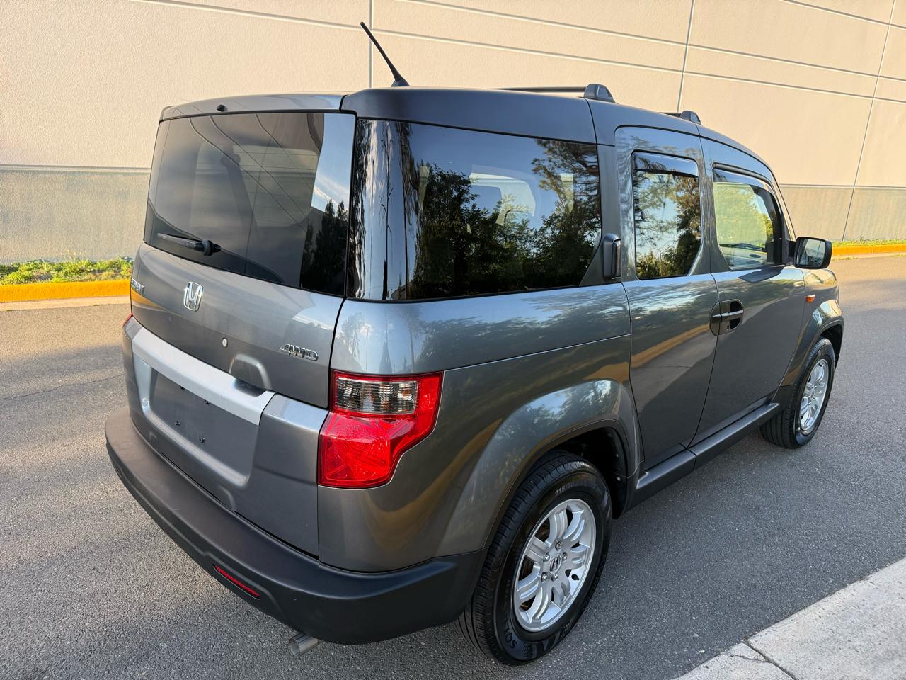 Honda Element 4WD 5dr LX 2011