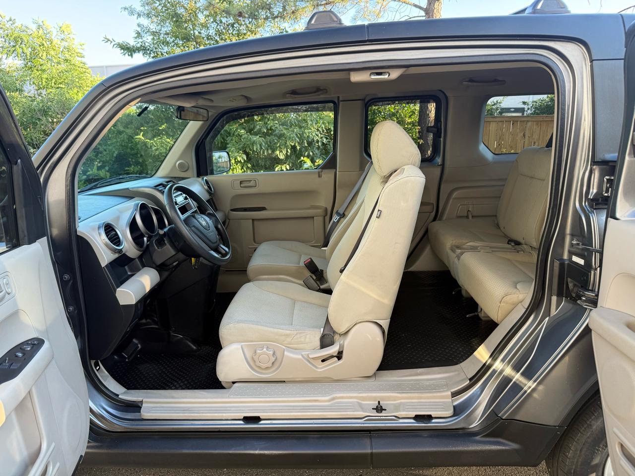 Honda Element 4WD 5dr LX 2011