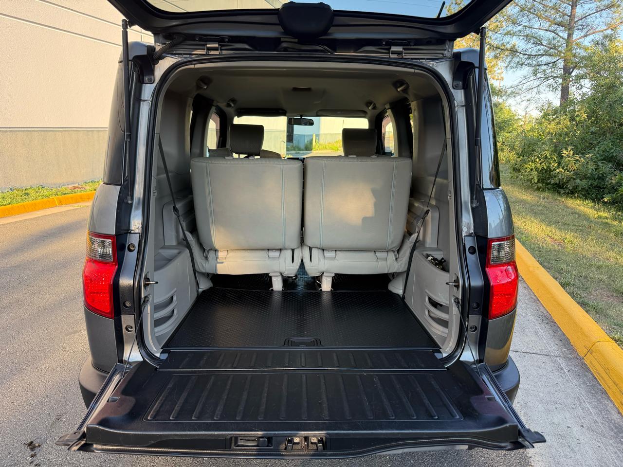 Honda Element 4WD 5dr LX 2011