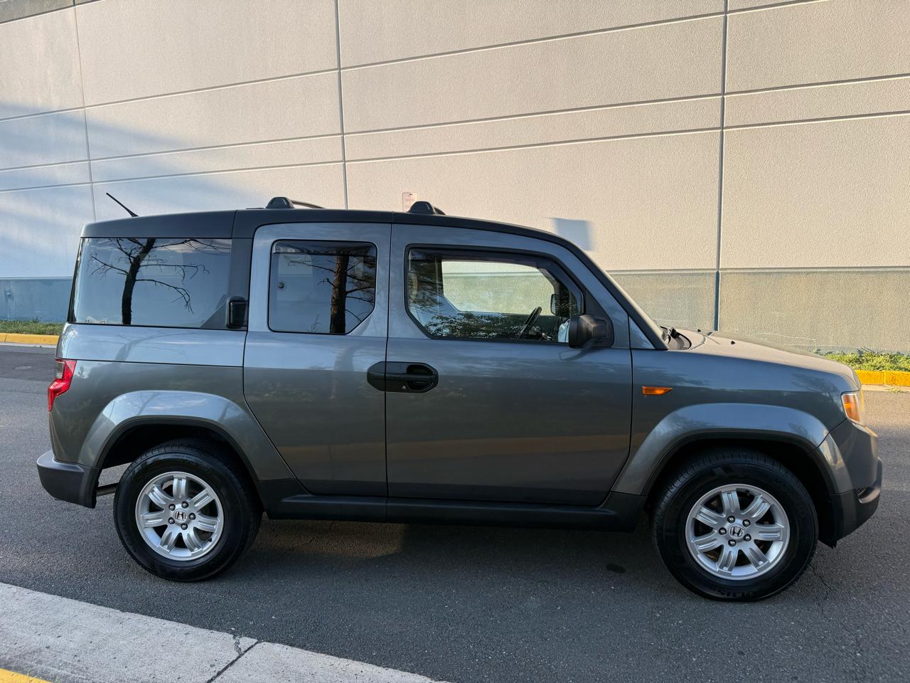 Honda Element 4WD 5dr LX 2011