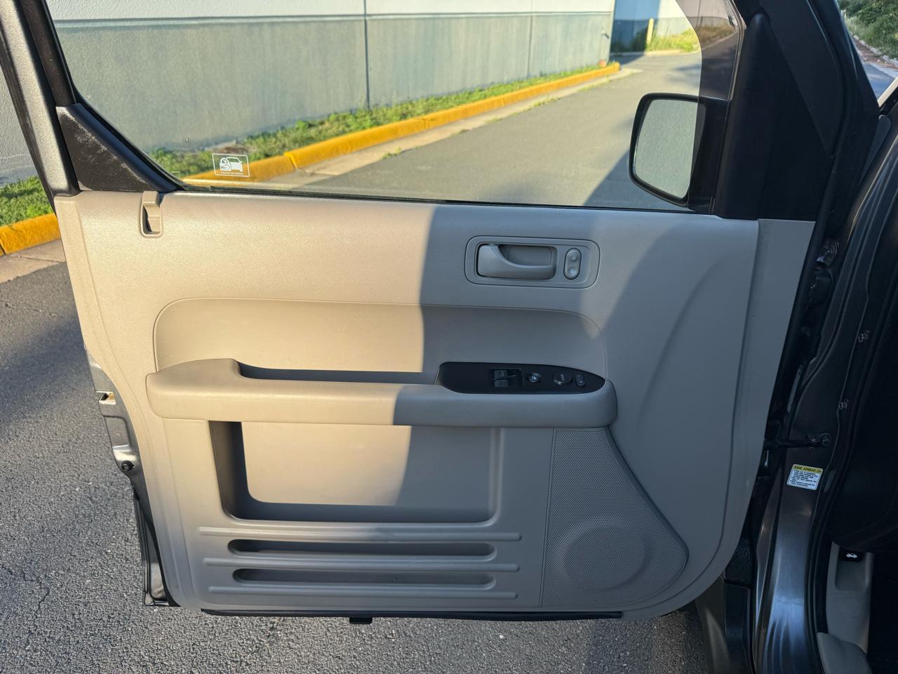 Honda Element 4WD 5dr LX 2011