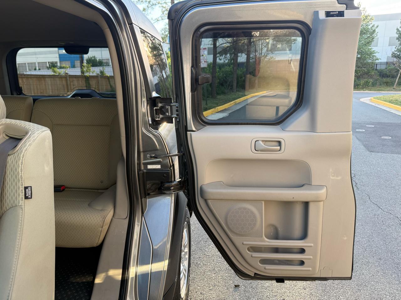 Honda Element 4WD 5dr LX 2011