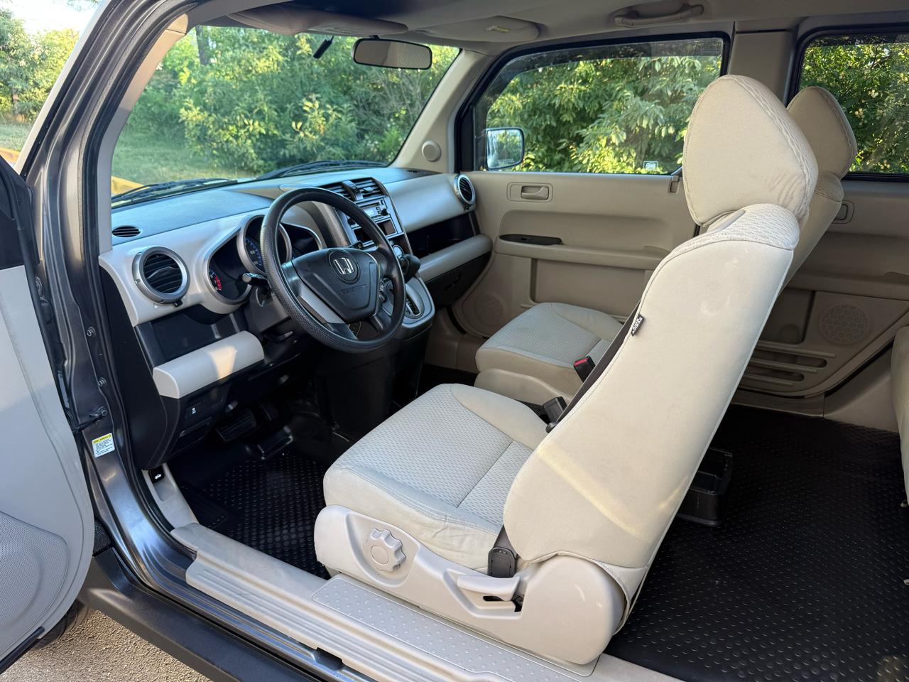 Honda Element 4WD 5dr LX 2011