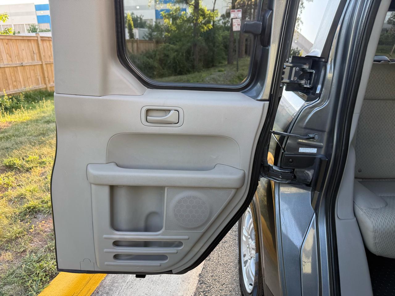 Honda Element 4WD 5dr LX 2011