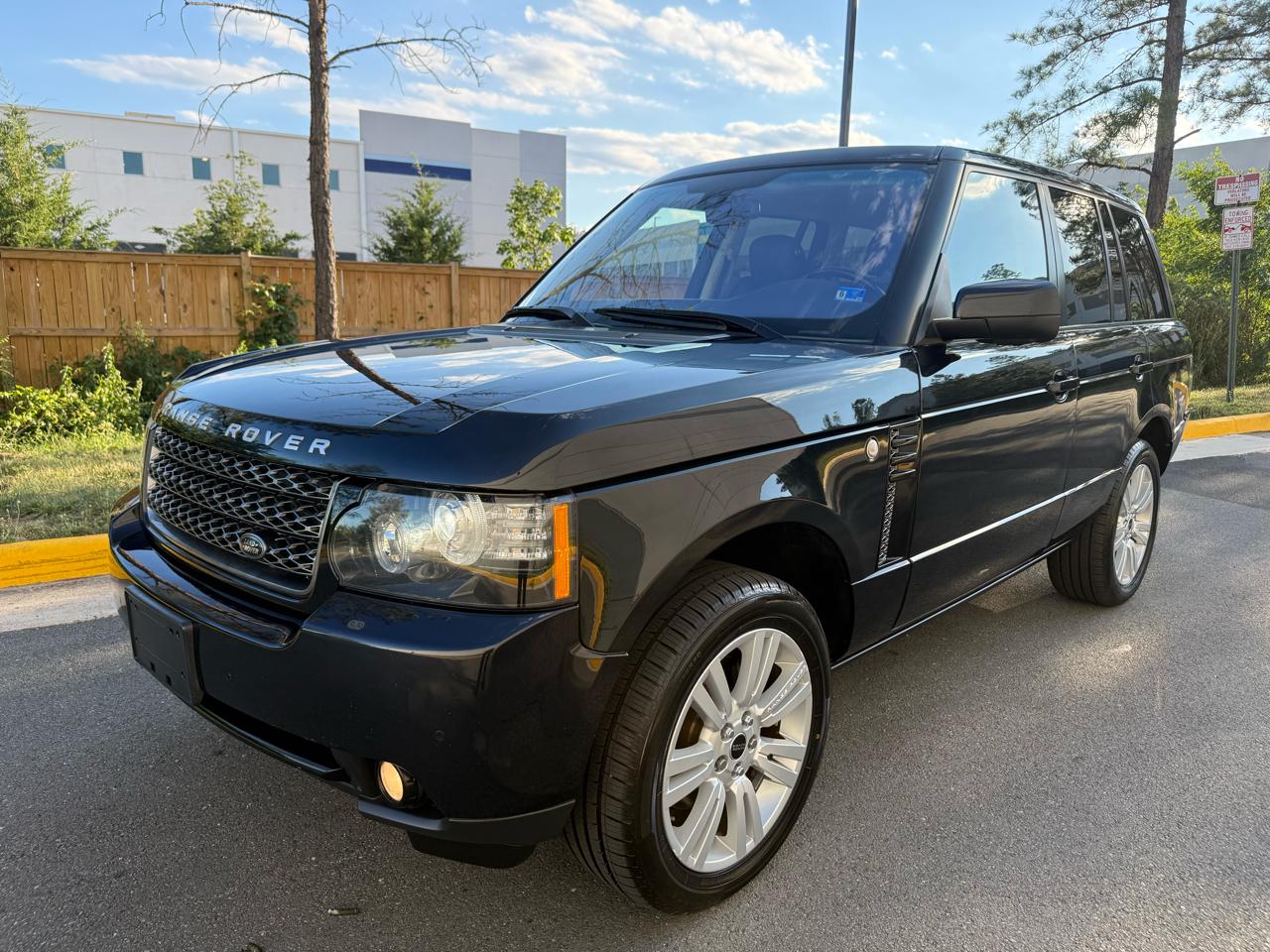 Land Rover Range Rover 4WD 4dr HSE LUX 2012