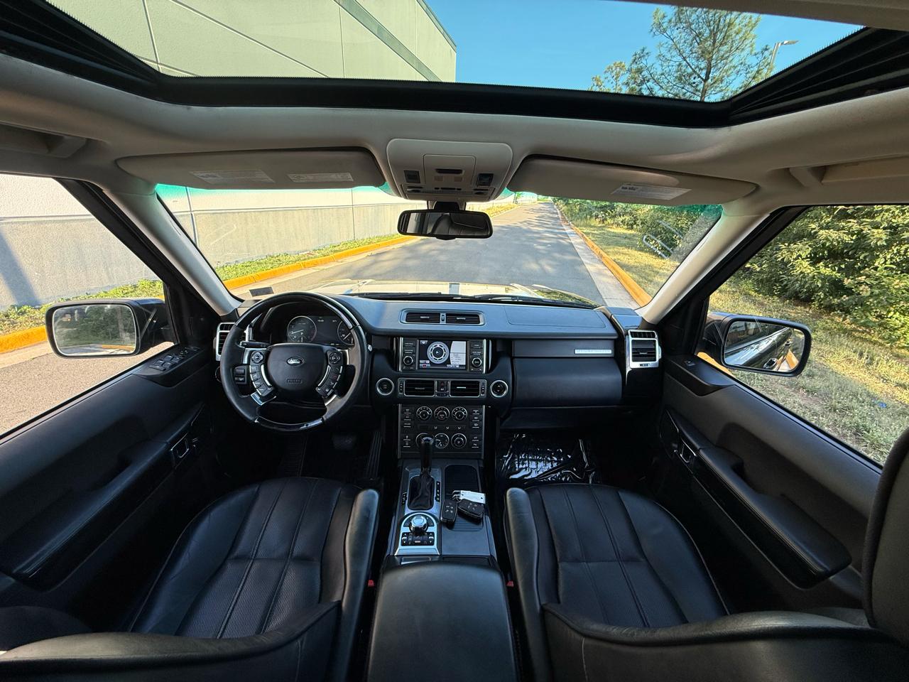 Land Rover Range Rover 4WD 4dr HSE LUX 2012