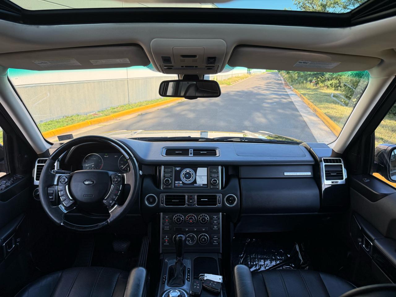 Land Rover Range Rover 4WD 4dr HSE LUX 2012