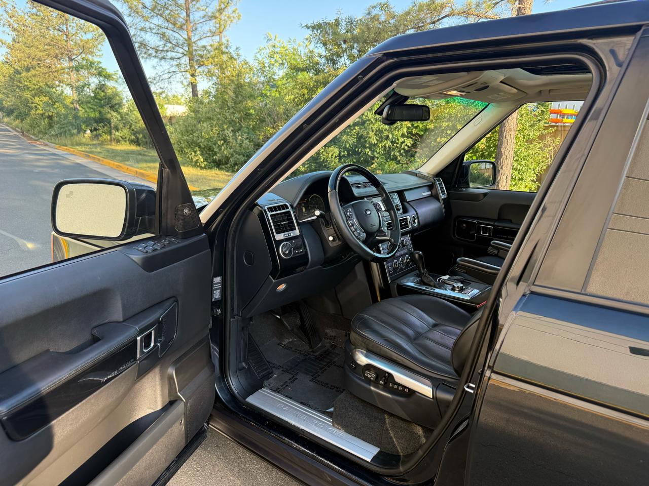 Land Rover Range Rover 4WD 4dr HSE LUX 2012