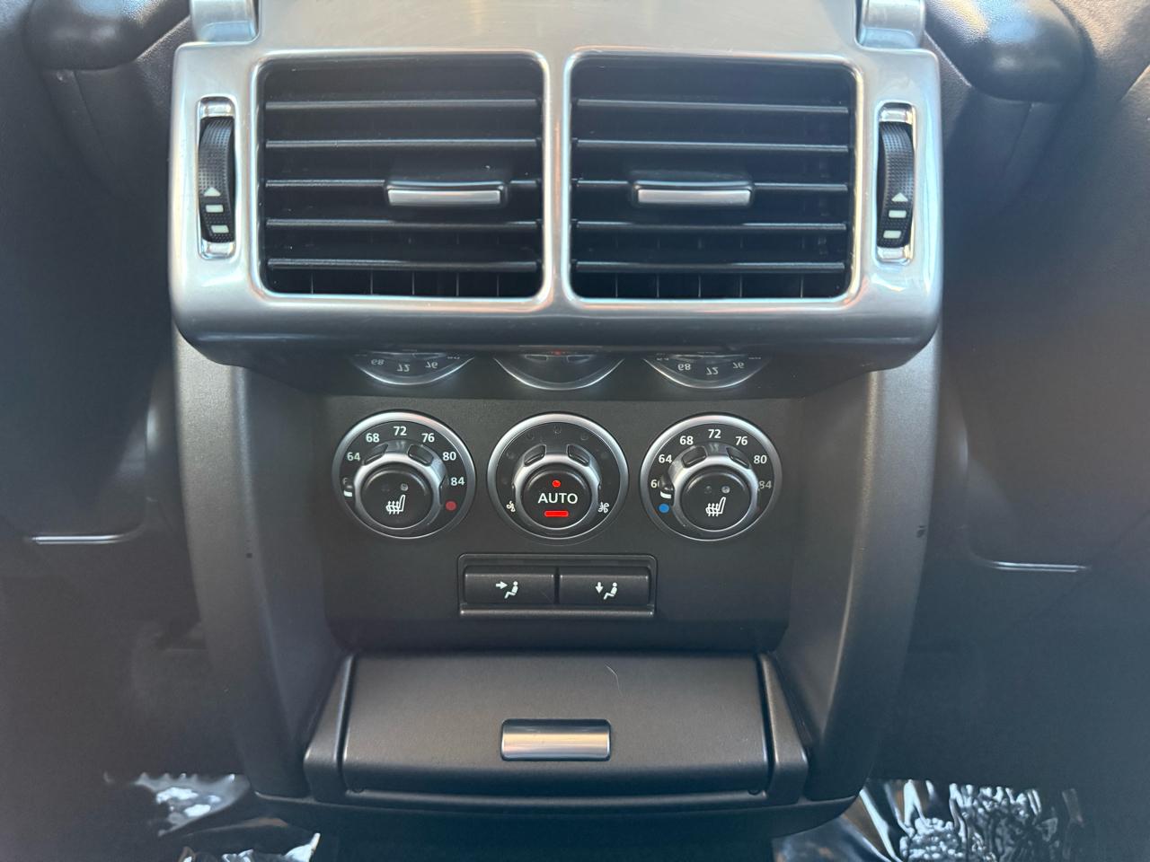 Land Rover Range Rover 4WD 4dr HSE LUX 2012