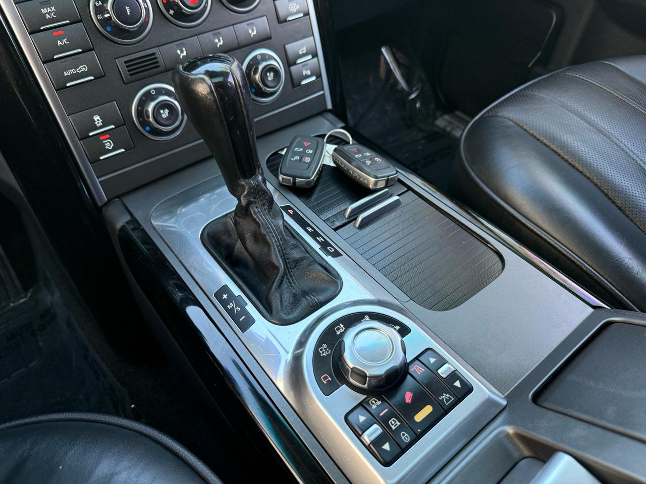 Land Rover Range Rover 4WD 4dr HSE LUX 2012