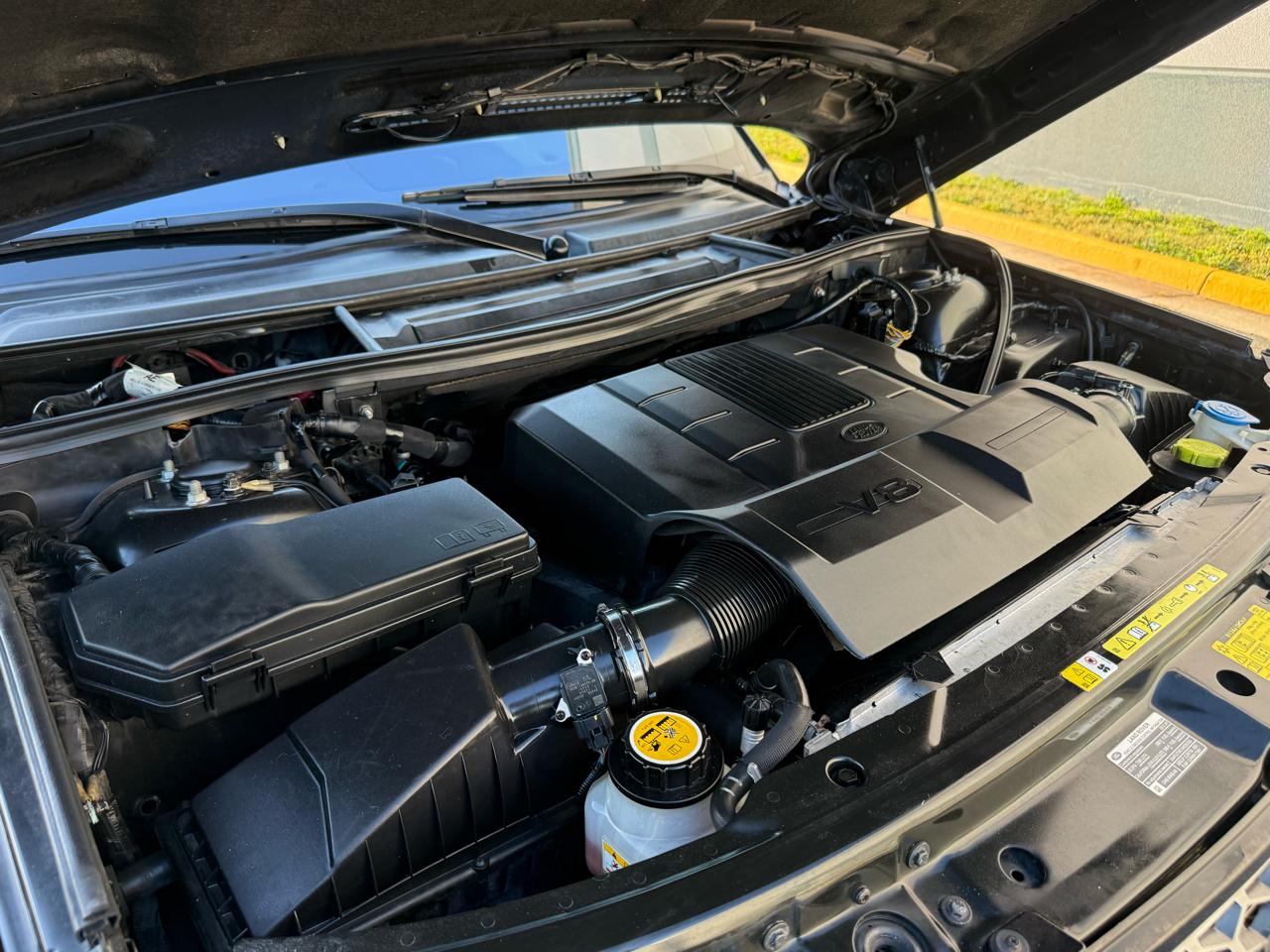 Land Rover Range Rover 4WD 4dr HSE LUX 2012