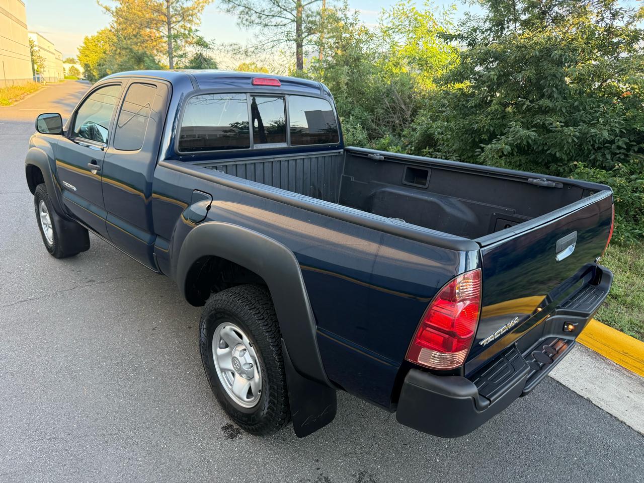 Toyota Tacoma 4WD Access V6 MT (Natl) 2008
