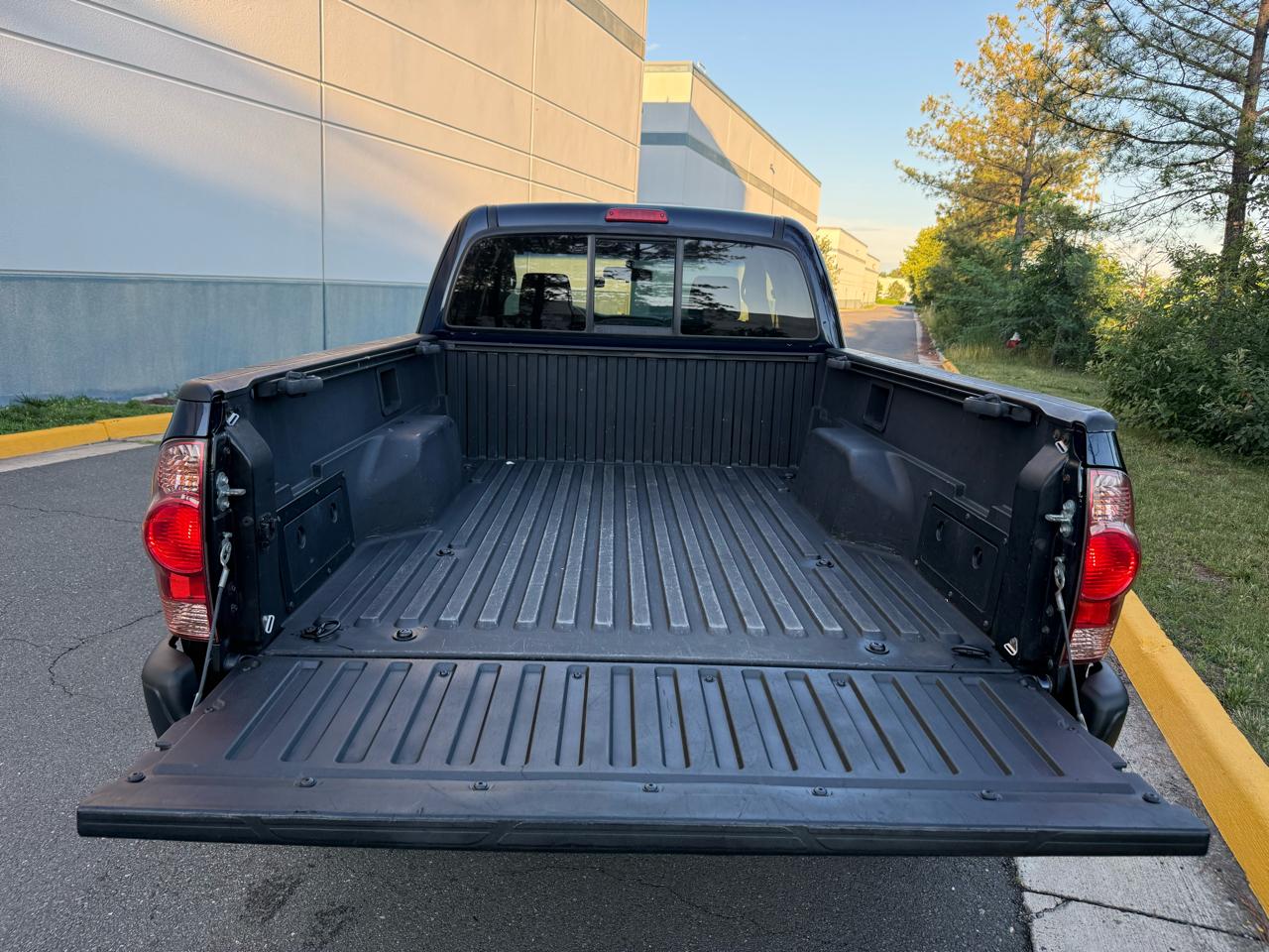 Toyota Tacoma 4WD Access V6 MT (Natl) 2008