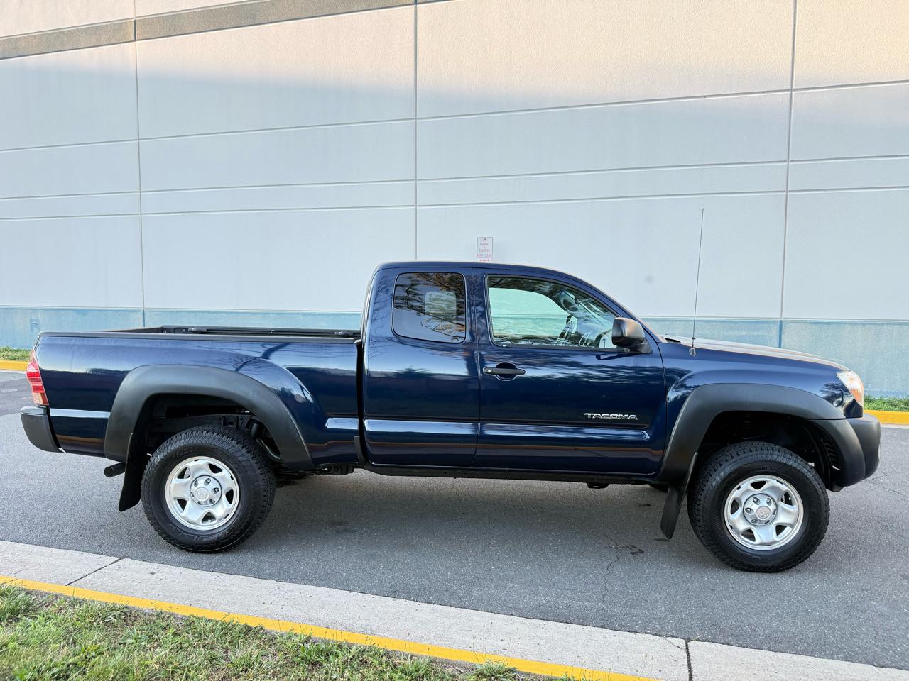 Toyota Tacoma 4WD Access V6 MT (Natl) 2008