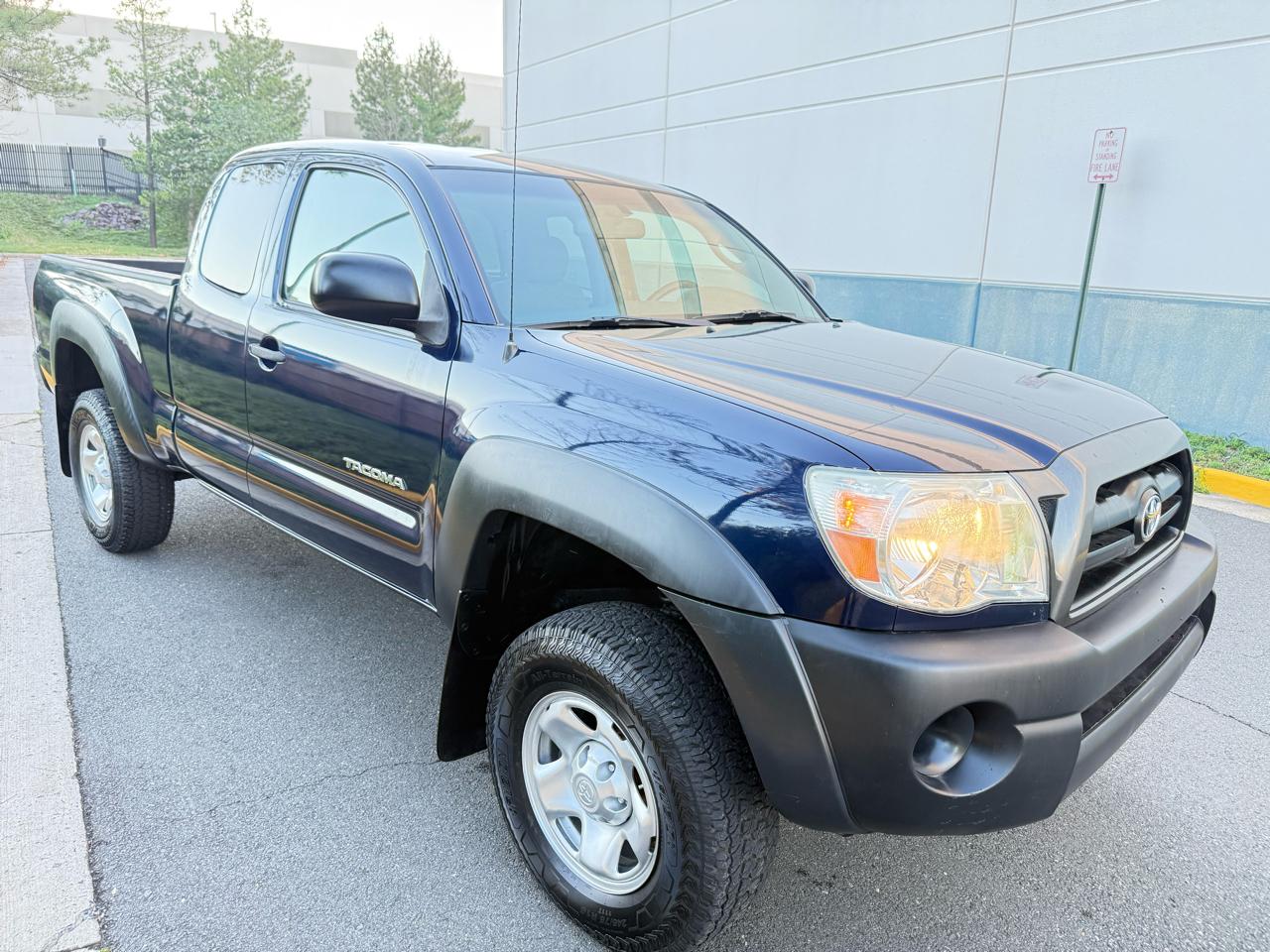 Toyota Tacoma 4WD Access V6 MT (Natl) 2008
