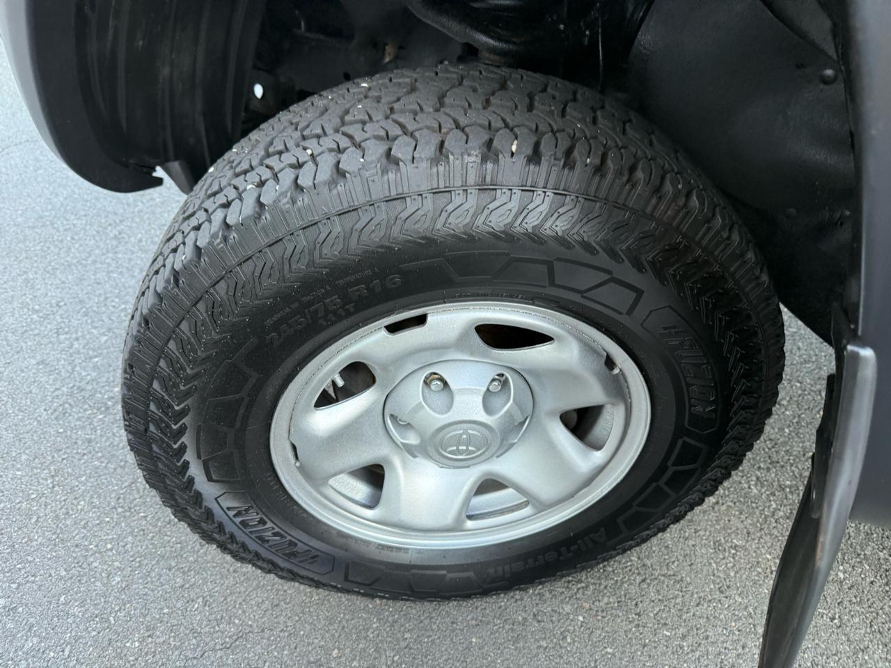 Toyota Tacoma 4WD Access V6 MT (Natl) 2008