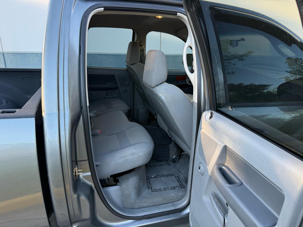 Dodge Ram 1500 4dr Quad Cab 140.5 SLT 2006