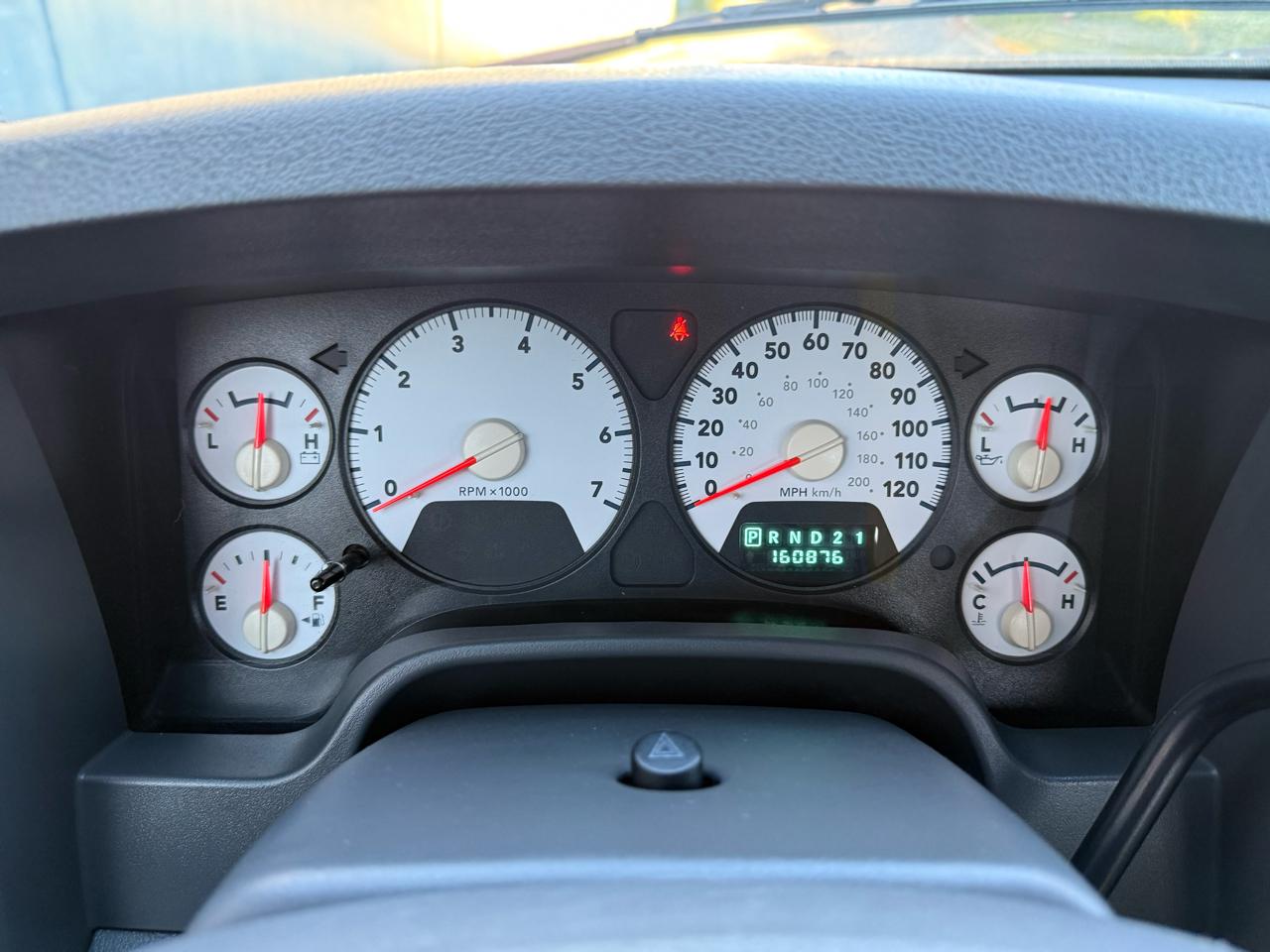 Dodge Ram 1500 4dr Quad Cab 140.5 SLT 2006