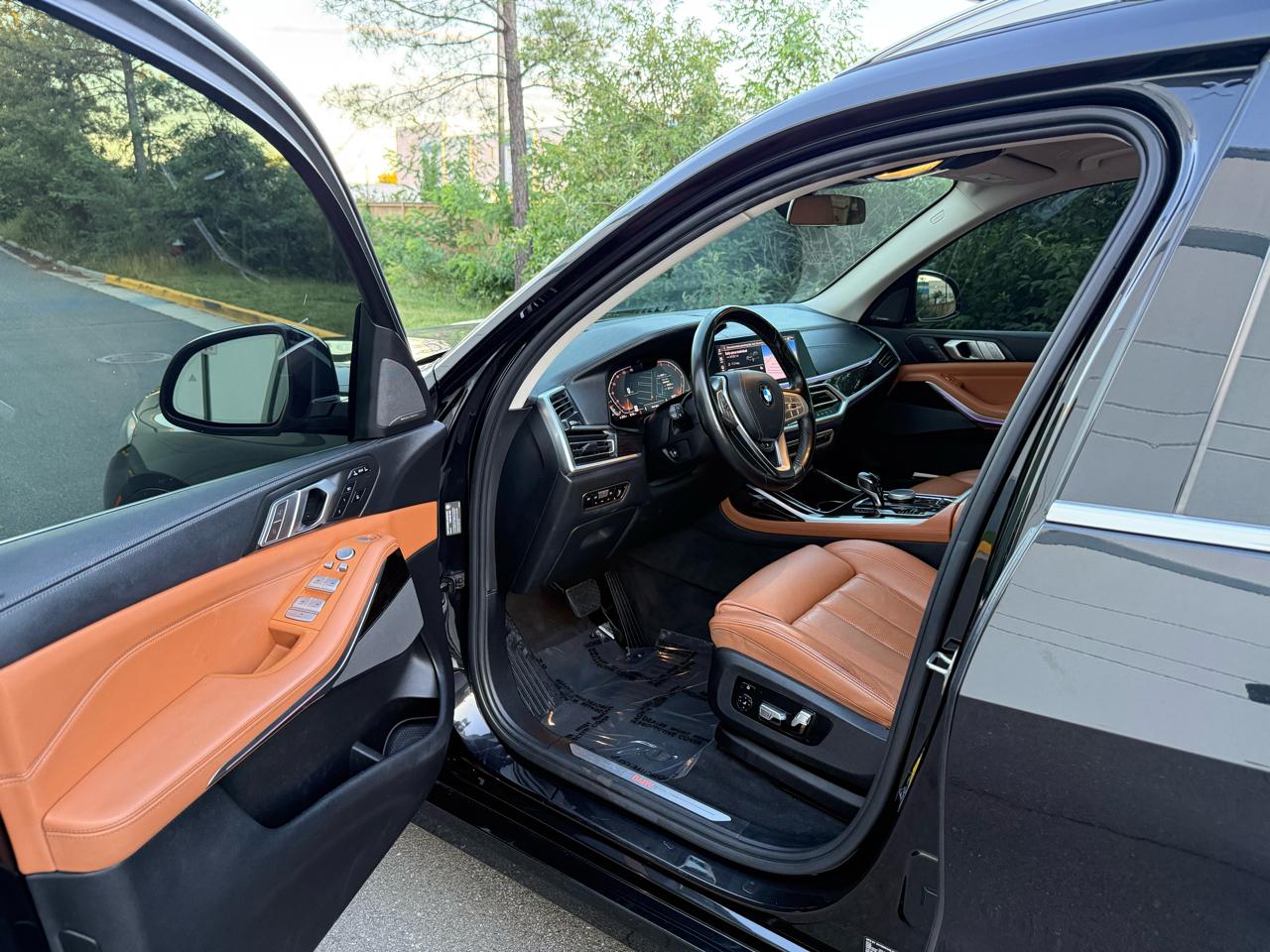 BMW X7 xDrive50i Sports Activity Vehicle 2019