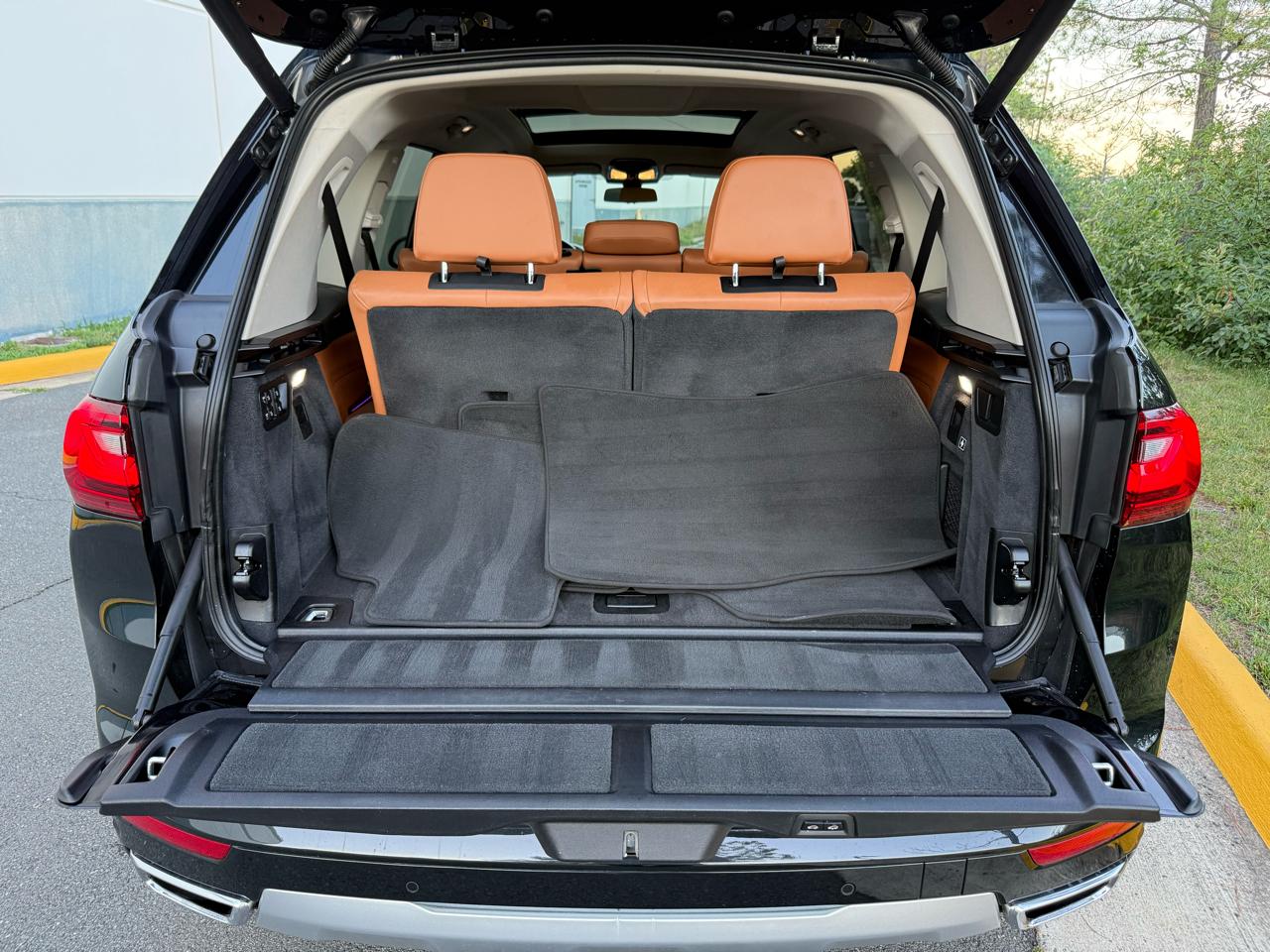 BMW X7 xDrive50i Sports Activity Vehicle 2019