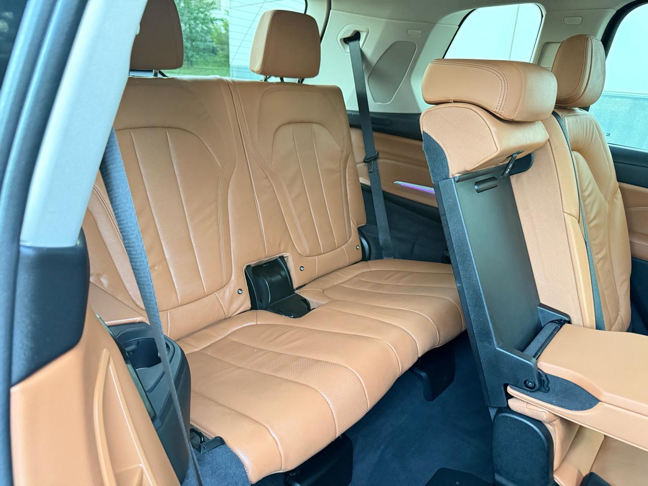 BMW X7 xDrive50i Sports Activity Vehicle 2019