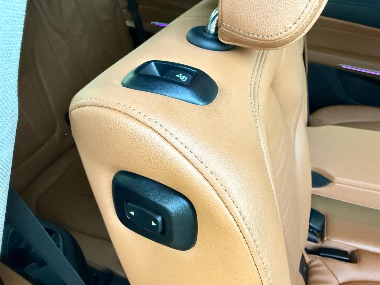 BMW X7 xDrive50i Sports Activity Vehicle 2019