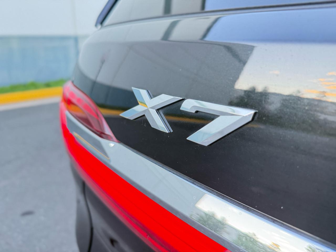 BMW X7 xDrive50i Sports Activity Vehicle 2019