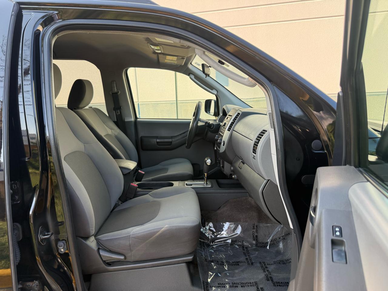 Nissan Xterra 4WD 4dr Auto S 2011