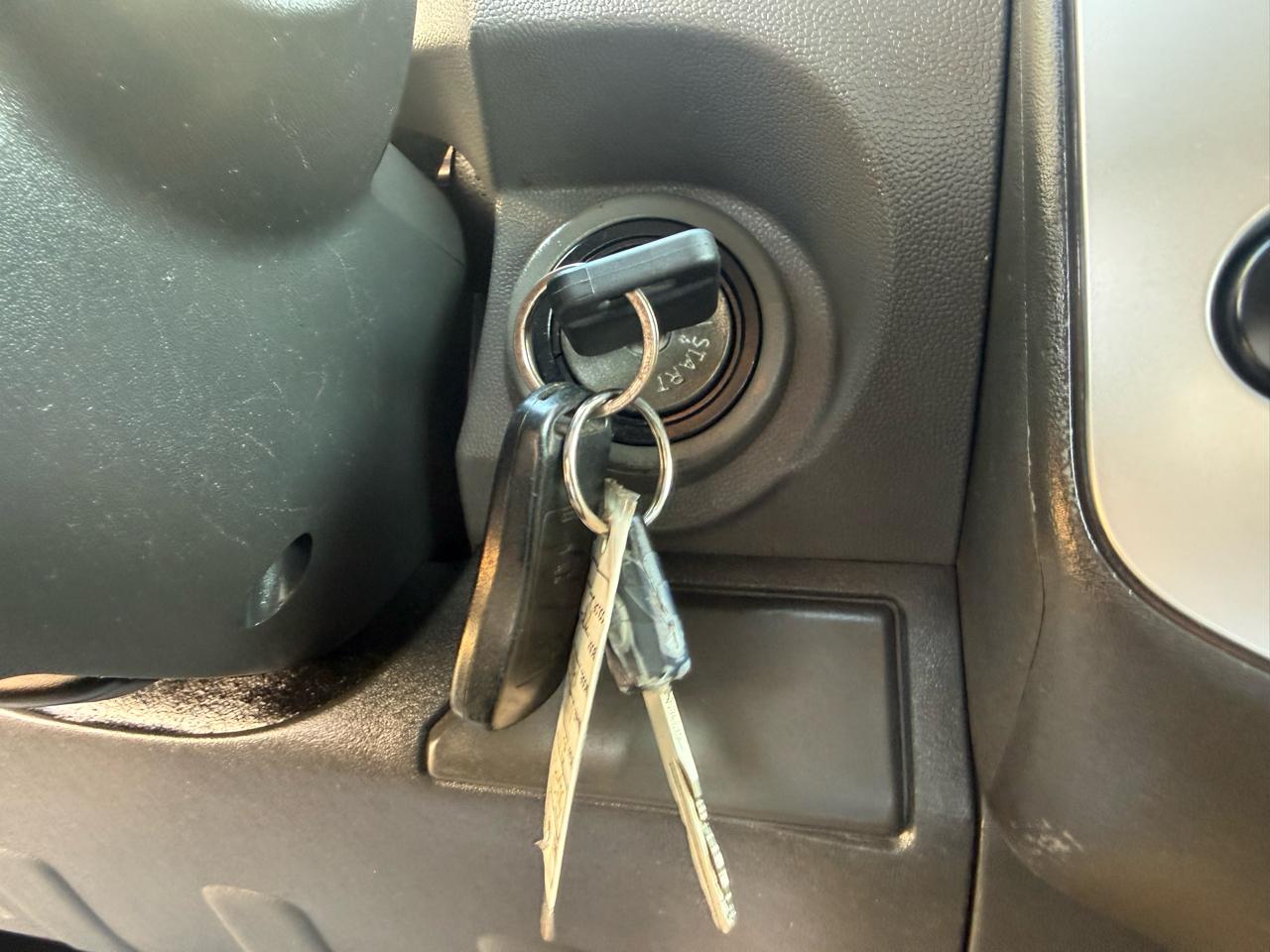Nissan Xterra 4WD 4dr Auto S 2011