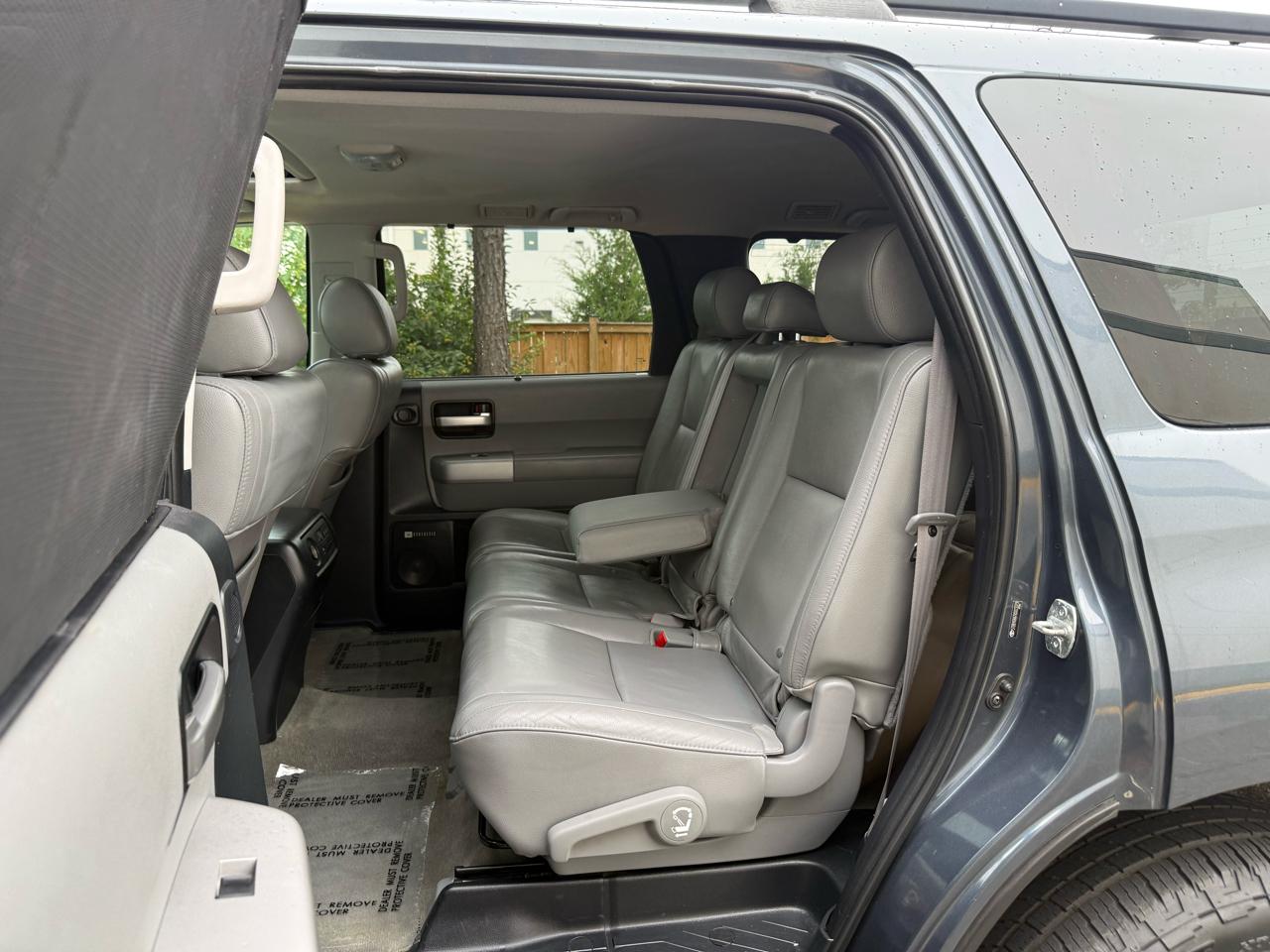 Toyota Sequoia 4WD 4dr LV8 6-Spd AT Ltd (Natl) 2008
