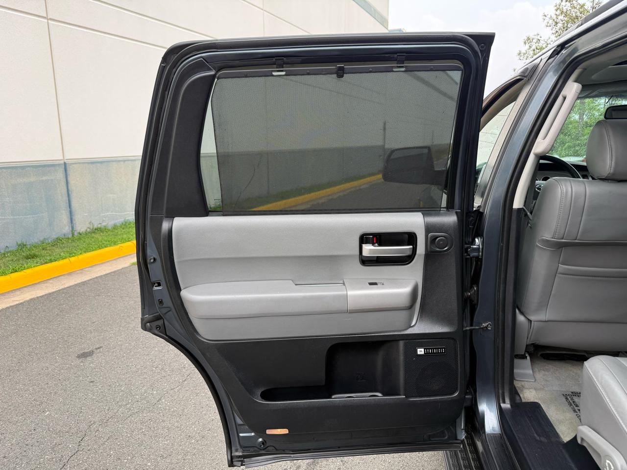 Toyota Sequoia 4WD 4dr LV8 6-Spd AT Ltd (Natl) 2008