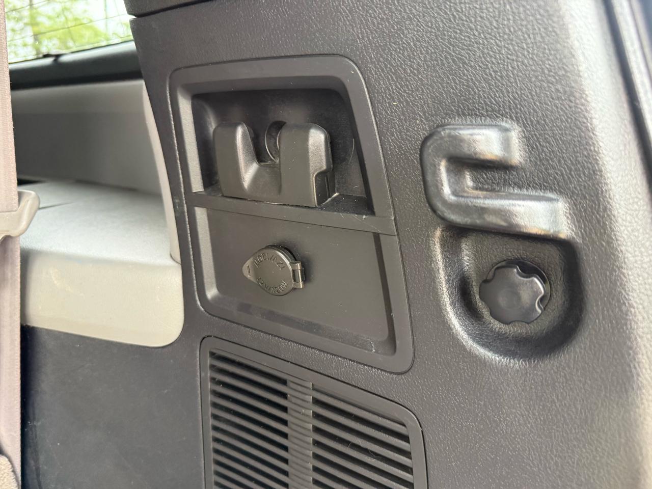 Toyota Sequoia 4WD 4dr LV8 6-Spd AT Ltd (Natl) 2008