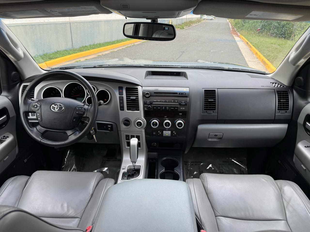 Toyota Sequoia 4WD 4dr LV8 6-Spd AT Ltd (Natl) 2008