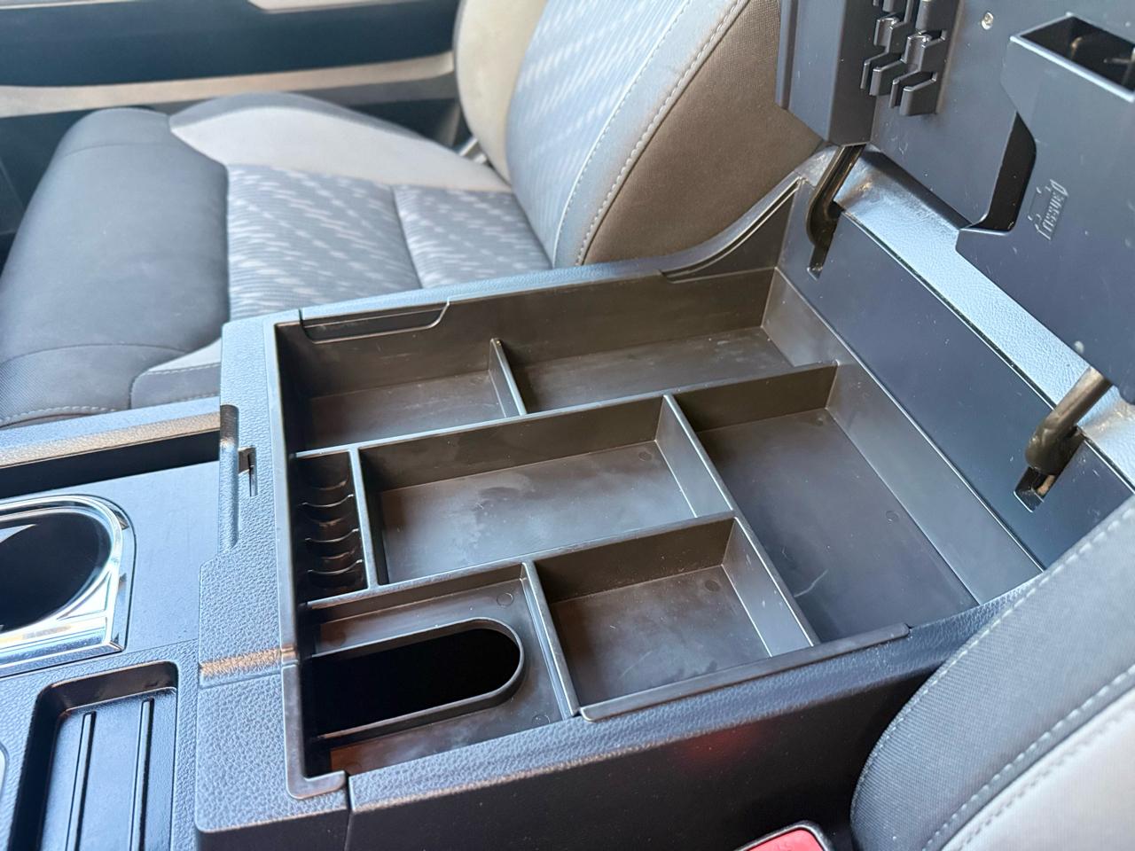 Toyota Tundra 4WD Limited Double Cab 6.5' Bed 5.7L (Natl) 2018