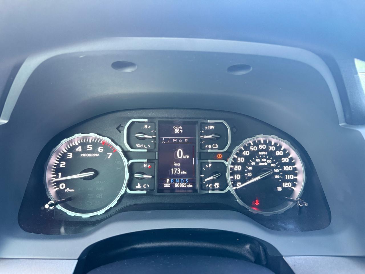 Toyota Tundra 4WD Limited Double Cab 6.5' Bed 5.7L (Natl) 2018