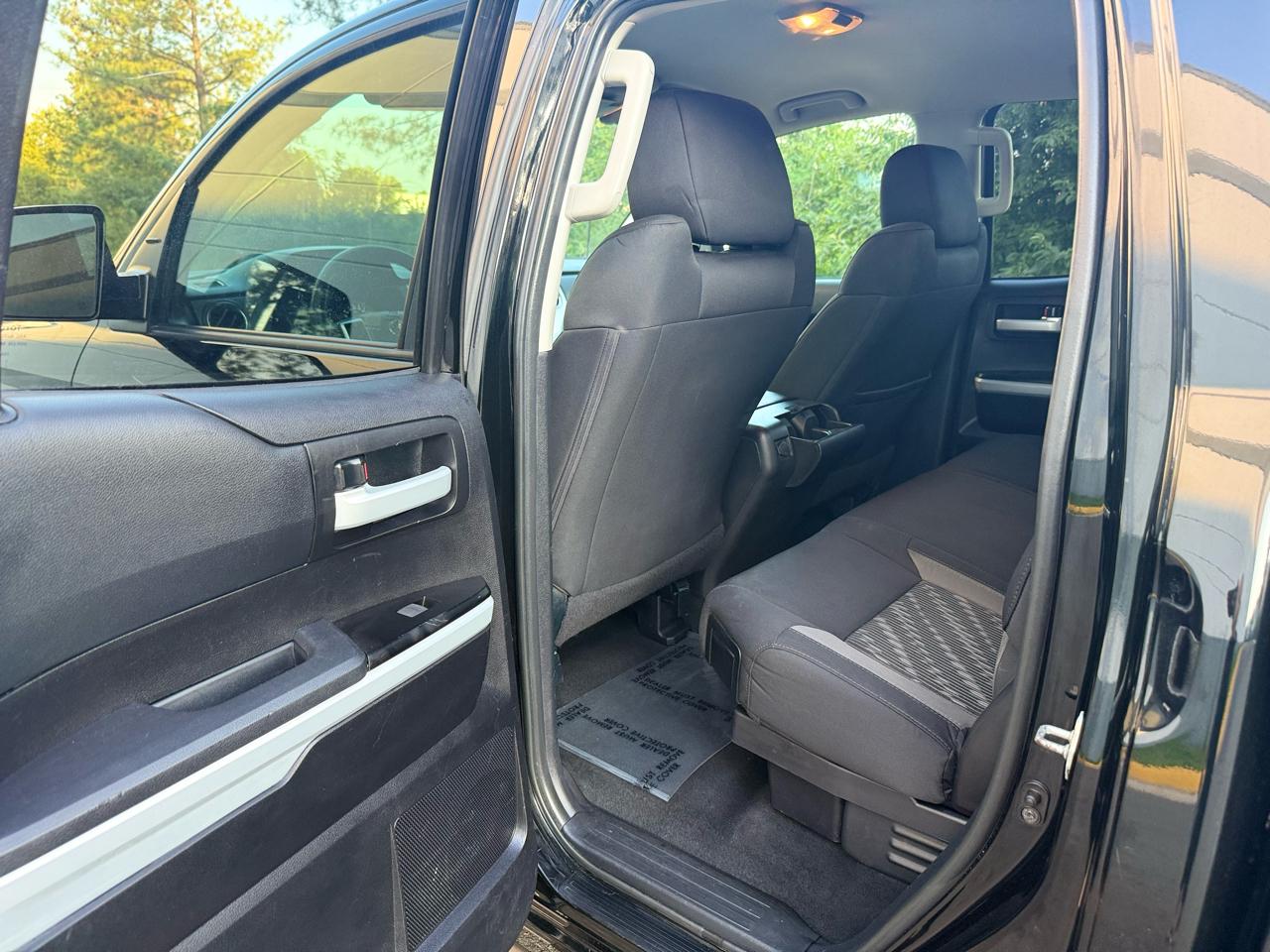 Toyota Tundra 4WD Limited Double Cab 6.5' Bed 5.7L (Natl) 2018