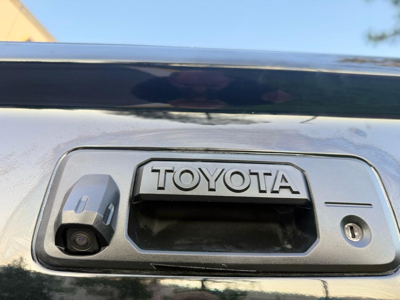 Toyota Tundra 4WD Limited Double Cab 6.5' Bed 5.7L (Natl) 2018