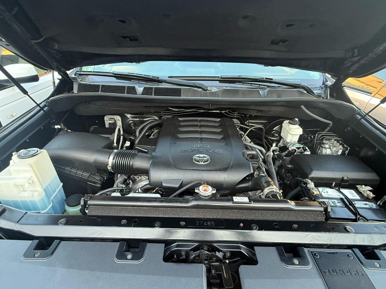 Toyota Tundra 4WD Limited Double Cab 6.5' Bed 5.7L (Natl) 2018