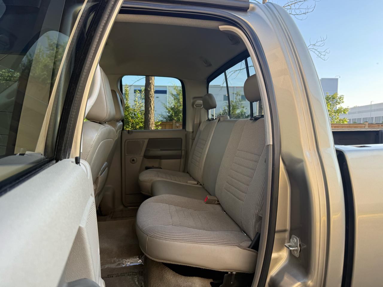 Dodge Ram 2500 4WD Quad Cab 140.5" SLT 2008