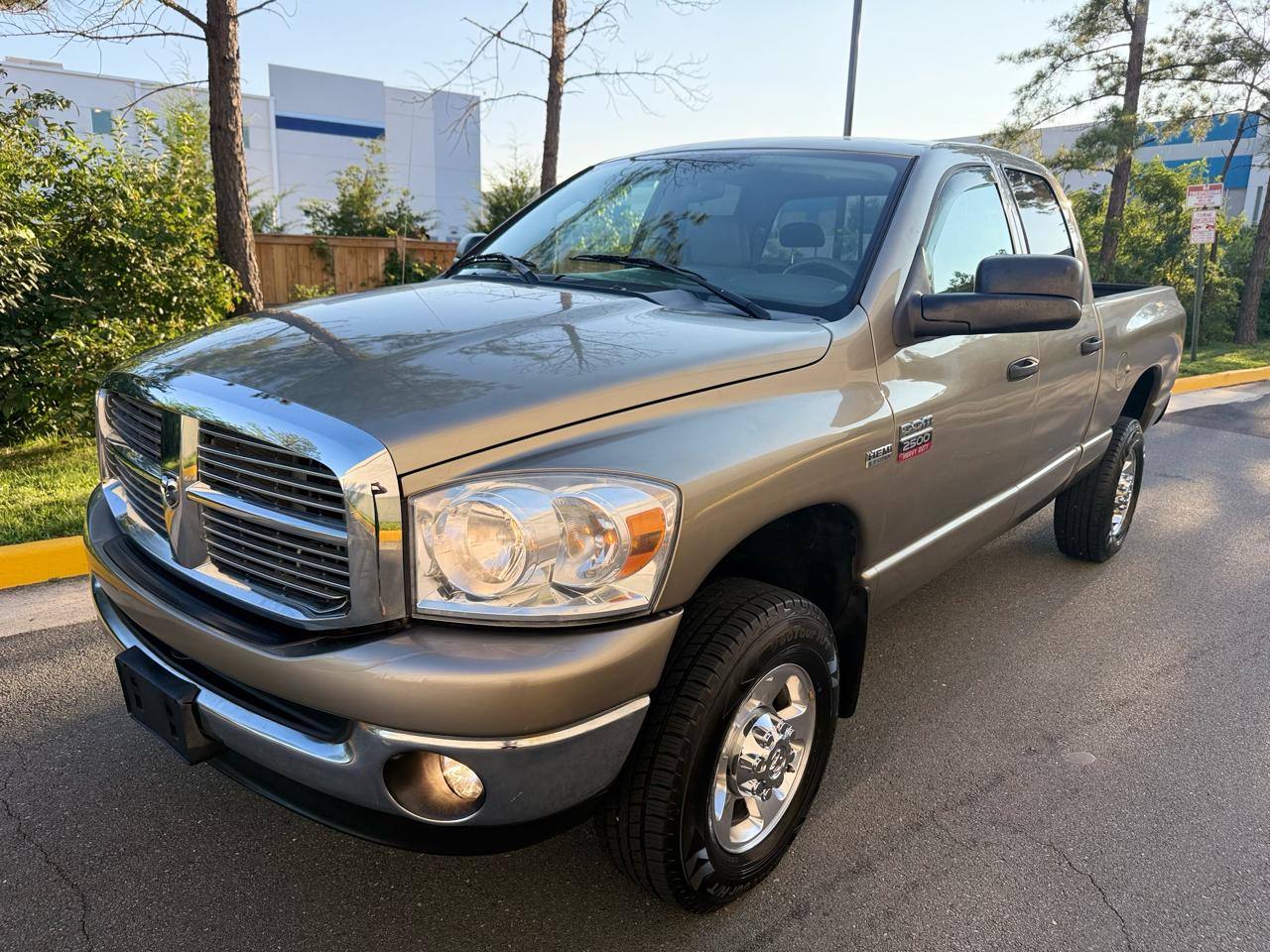 Dodge Ram 2500 4WD Quad Cab 140.5" SLT 2008