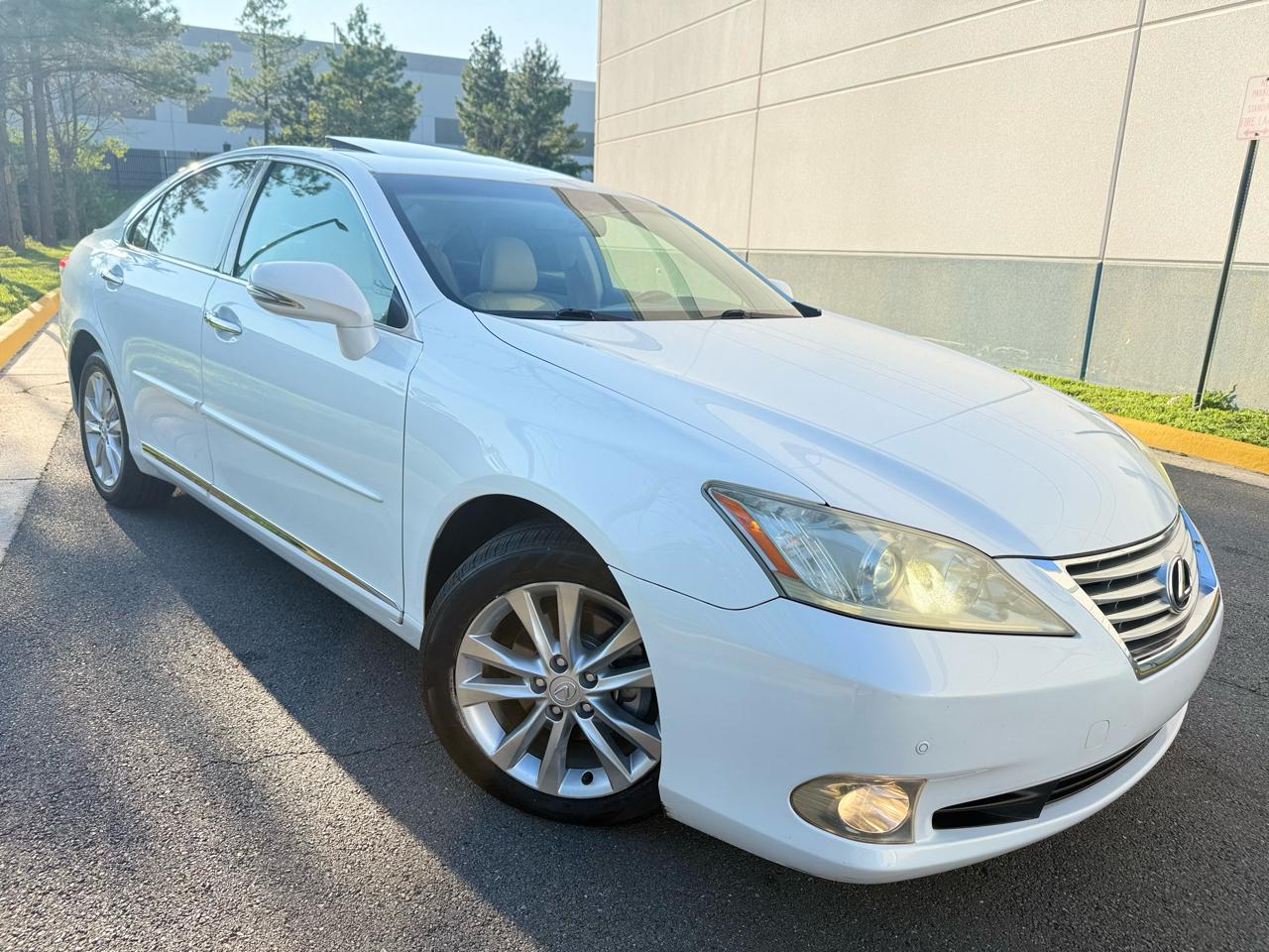 Lexus ES 350 4dr Sdn 2010