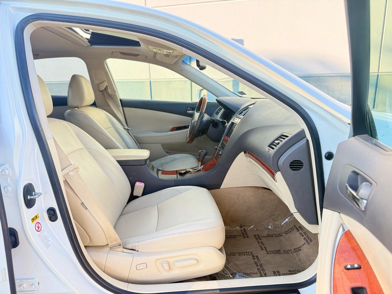 Lexus ES 350 4dr Sdn 2010